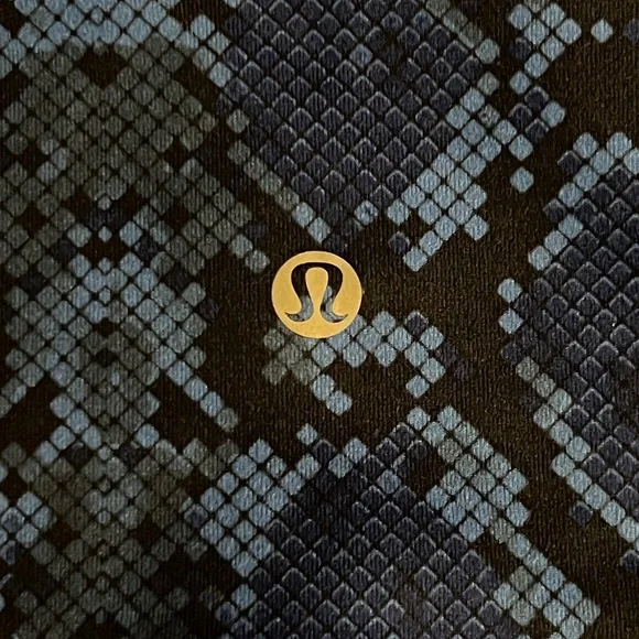 LULULEMON - Picture 8 of 14